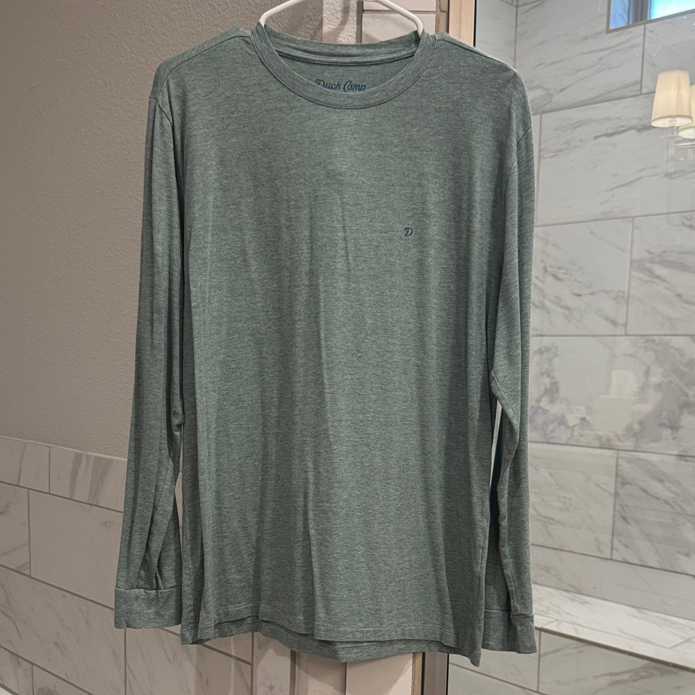 Men's Long-Sleeve Crew Tee in Heather Sage